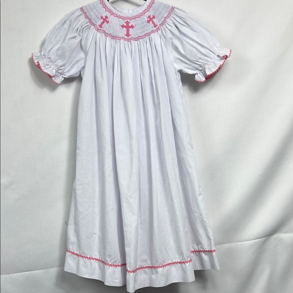 Southern Sunshine kids white smocked gown with cross embroidery EUC size 4T